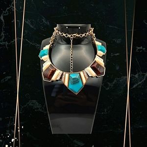 Women's Tri- Colored Stone Fashion Necklace